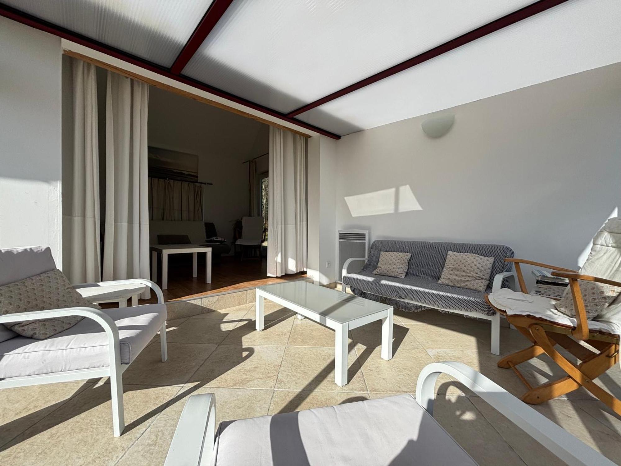 Maison De Campagne Lumineuse Spacieuse Dans Impasse Au Calme A Proximite D'Un Chateau Deux Verandas Grand Jardin Cabane Pour Velos, Pres Port En Bessin Et Bayeux, Proche Plages Du Debarquement Commes Kültér fotó